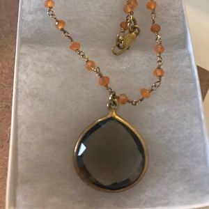 Smoked glass pendant necklace with unique chain